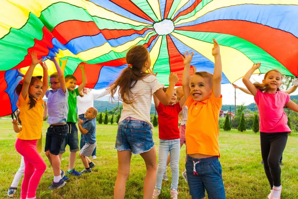 Dit zijn de leukste 7 spellen voor buiten op de camping 