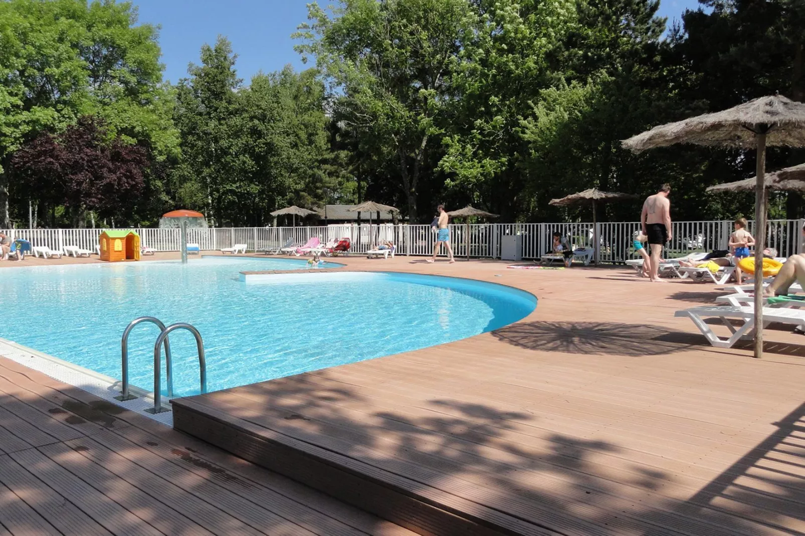 Camping Huttopia Étang de Fouché -