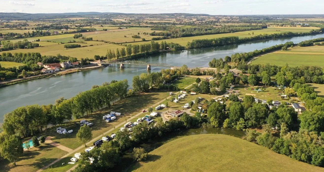 Camping Aux Rives du Soleil -