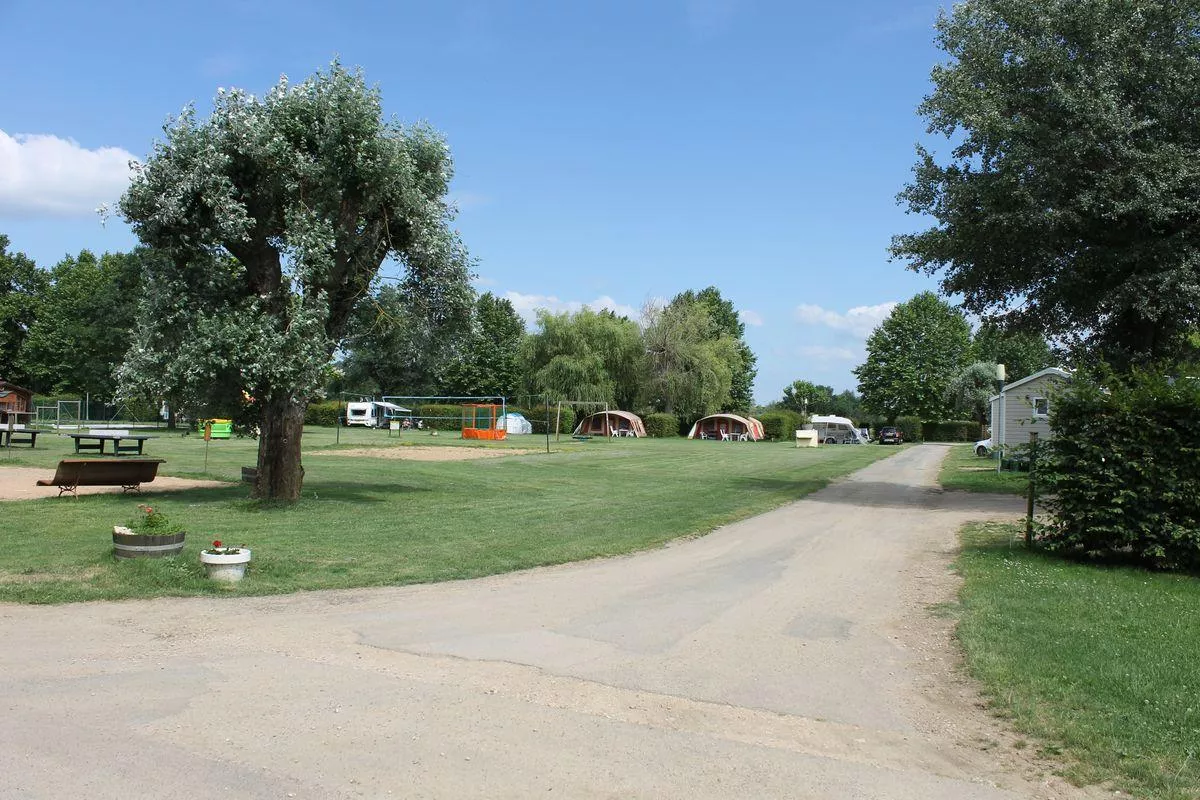 Camping Aux Rives du Soleil -