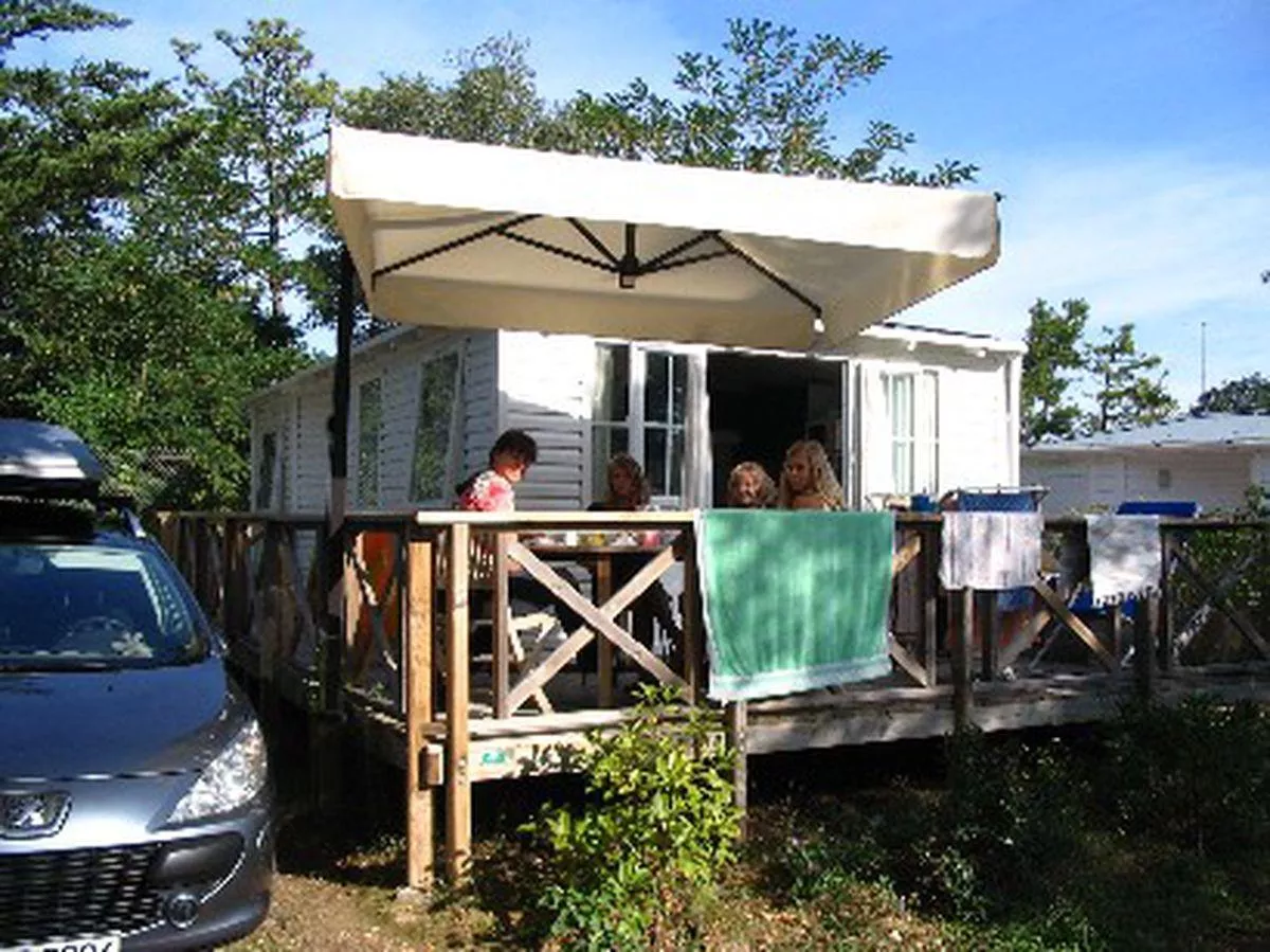 Camping Les Gros Joncs -