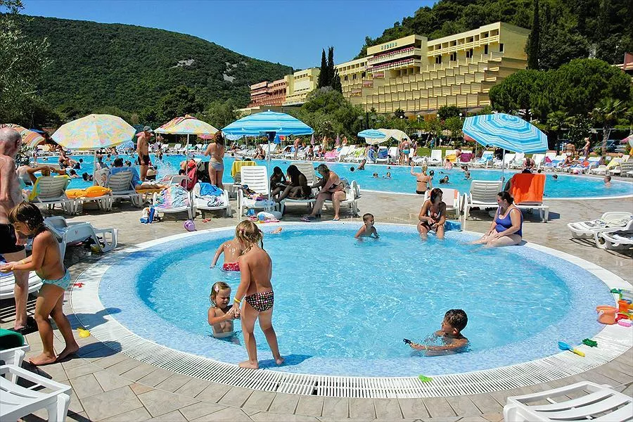 Oliva Camp & Residence -