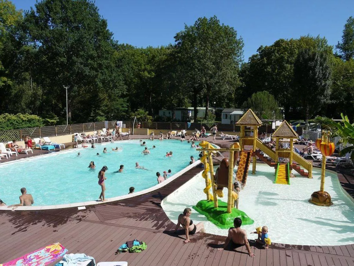 Camping Huttopia Beaulieu sur Dordogne -