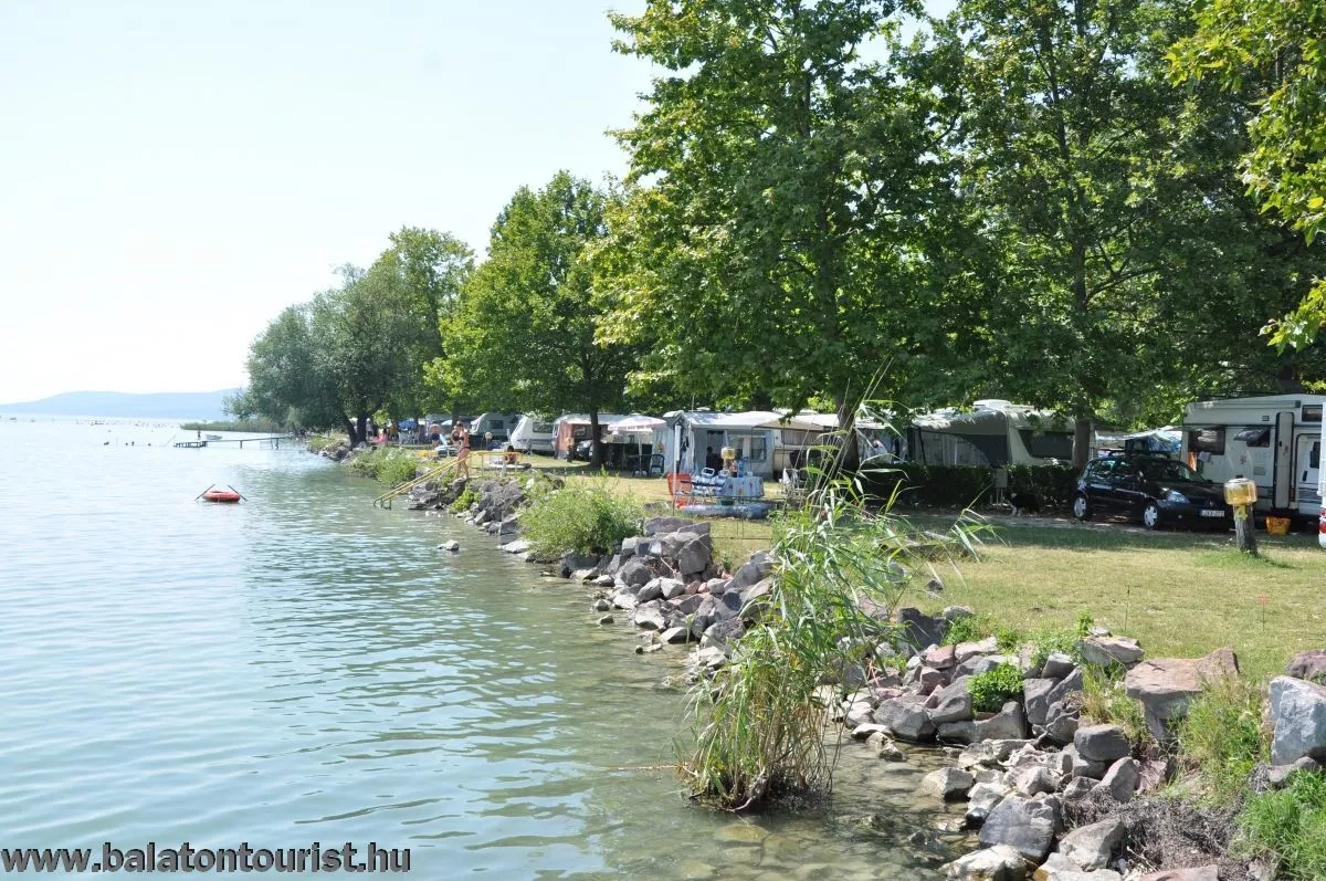 Balatontourist Camping Strand Holiday