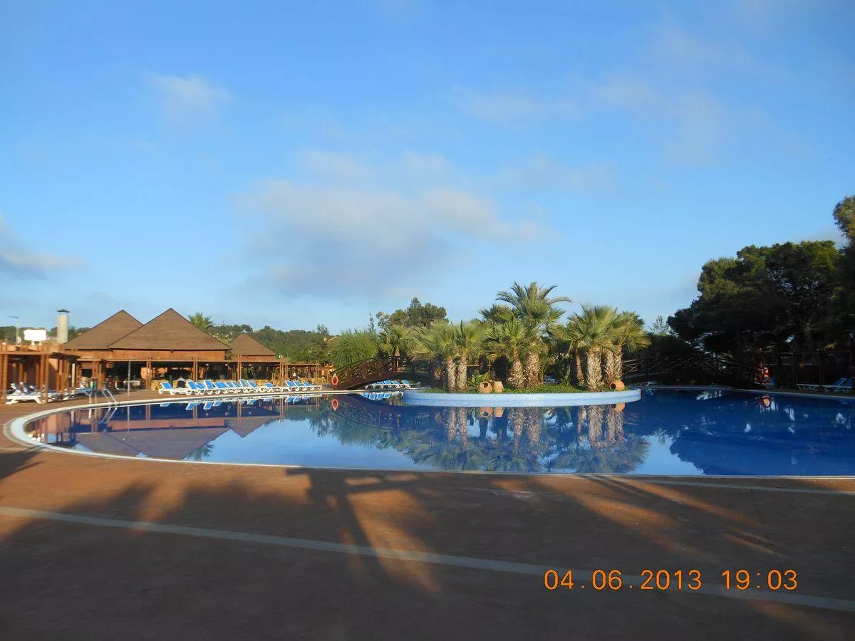 Camping Torre de la Mora S.A. -