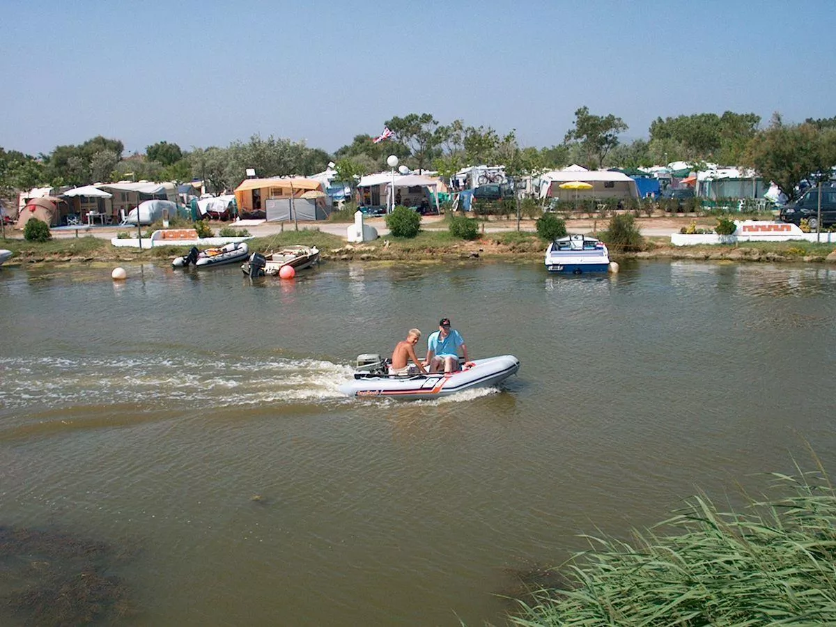 Camping & Caravaning Nautic Almata -