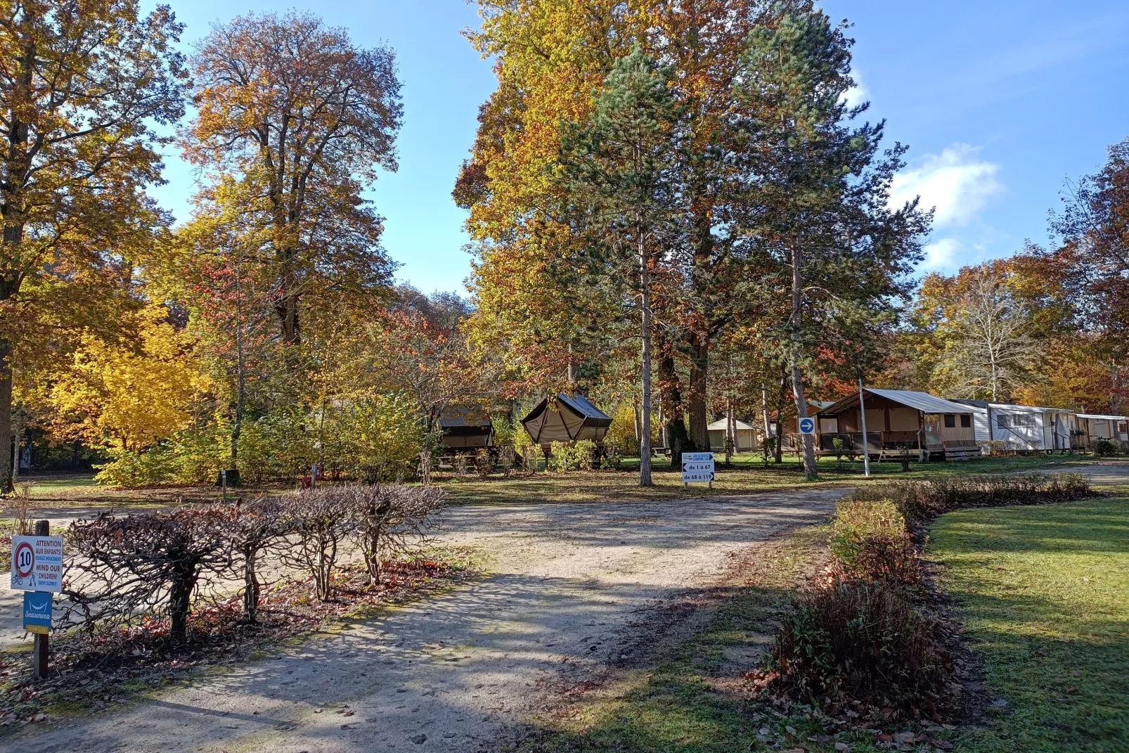 Camping Seasonova LEtang de la Vallée 