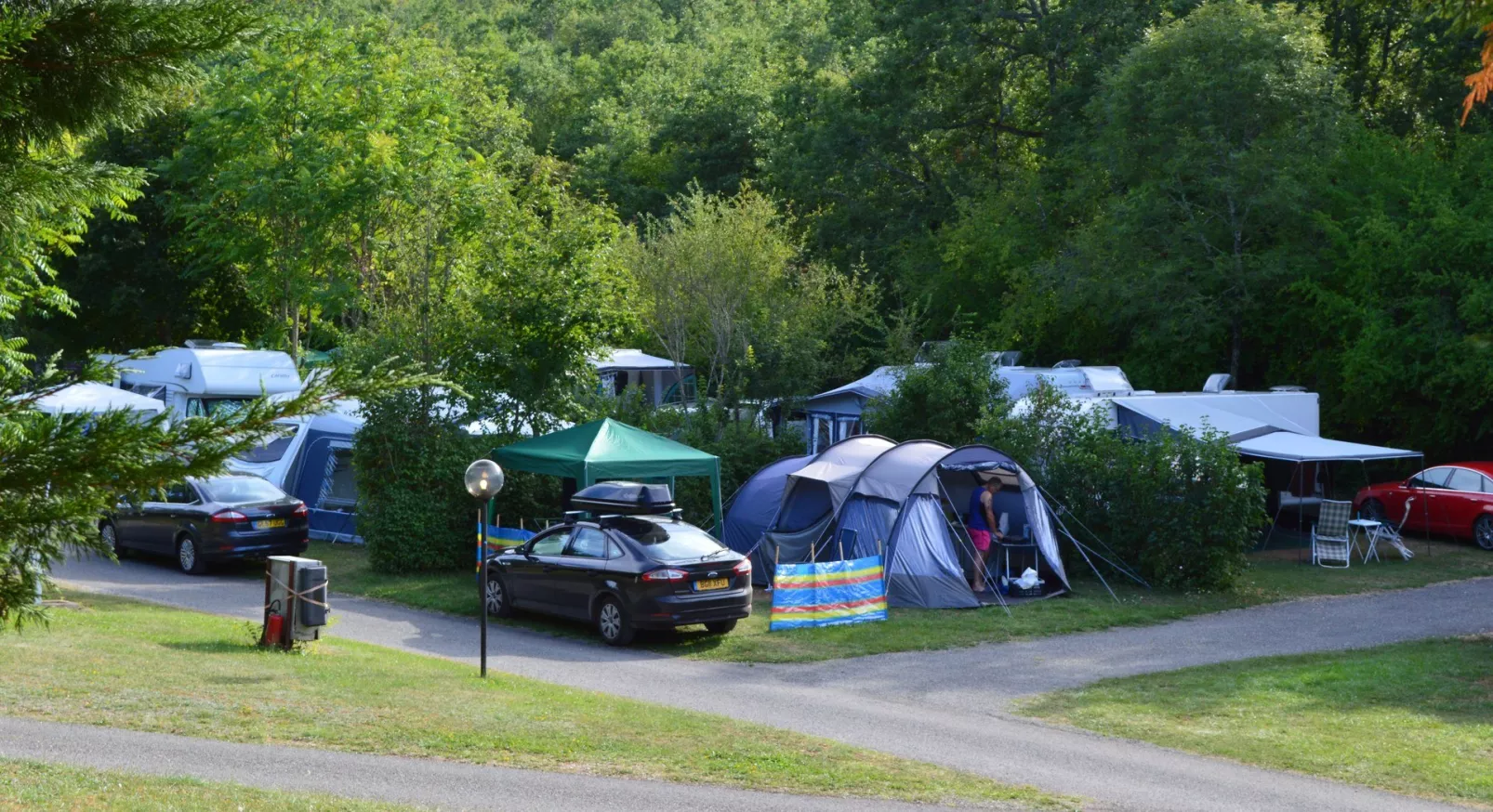 Camping Château de Lacomté 