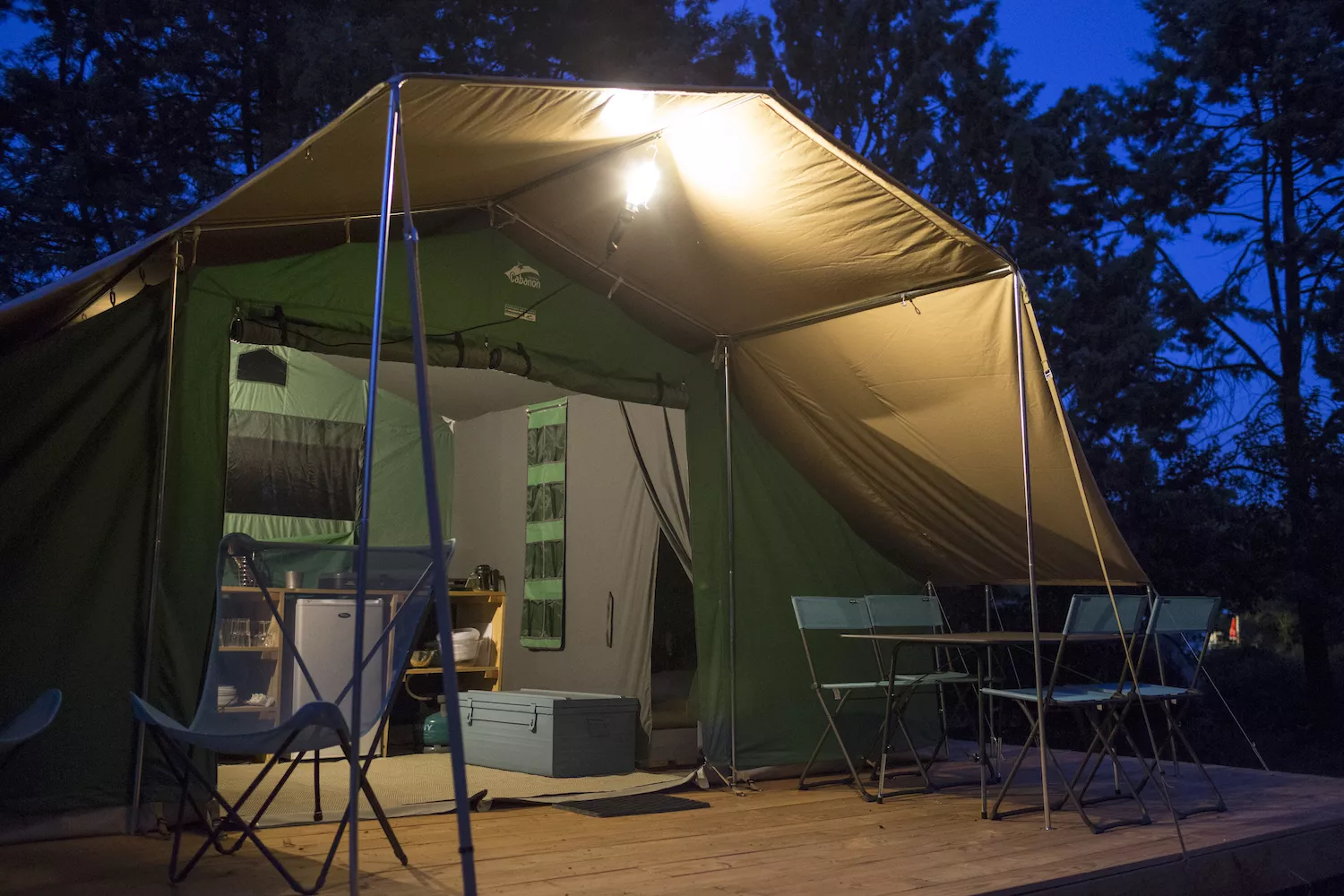 Camping dAngers-Lac de Maine 