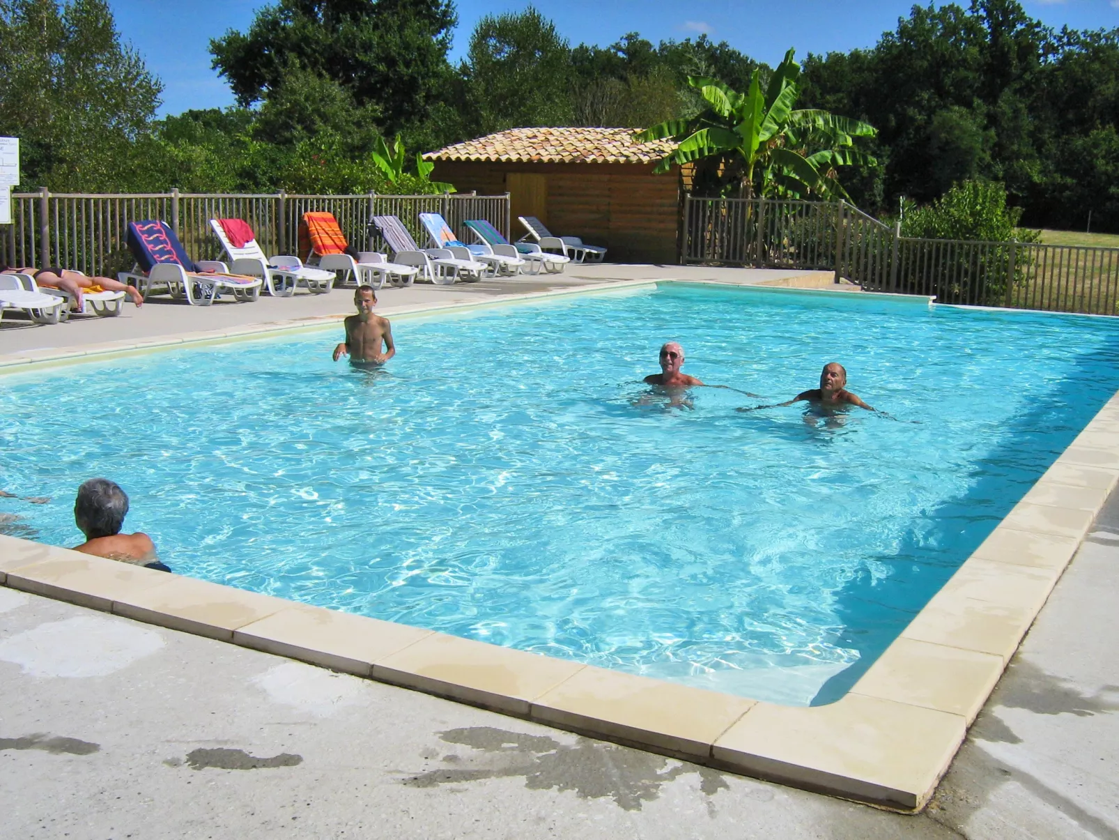 Camping De Bergougne 