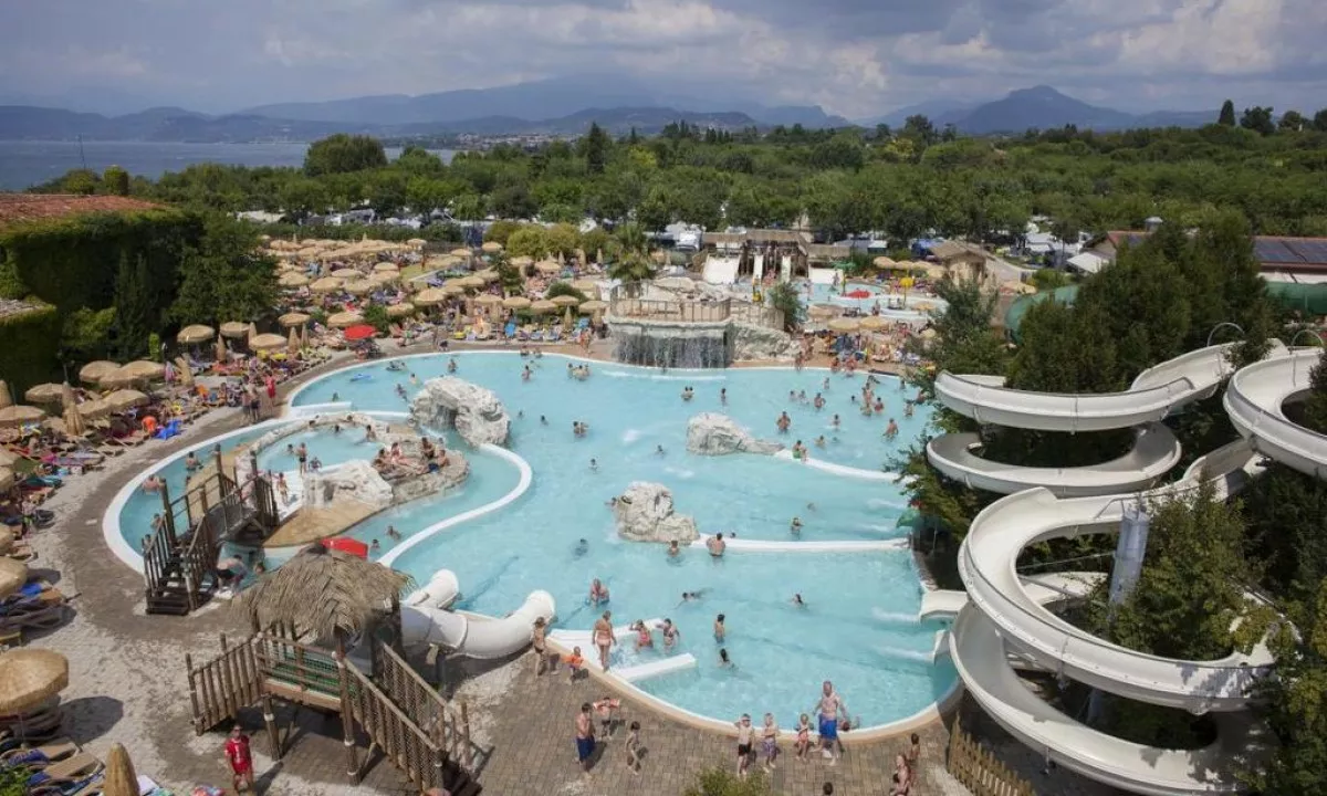 Camping Piani di Clodia -