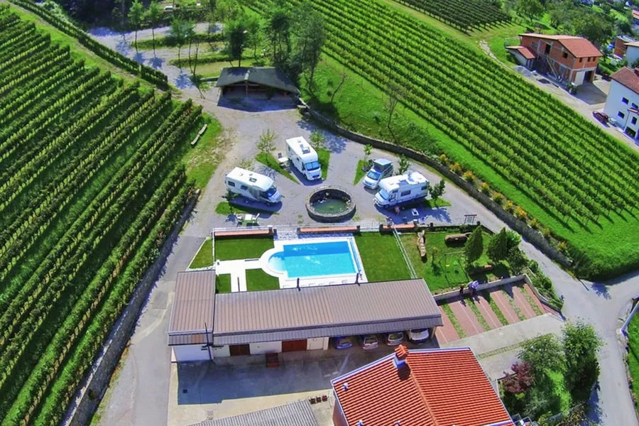 Saksida Wine and Camping Resort 