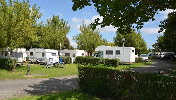 Camping de Bourbon-Lancy 