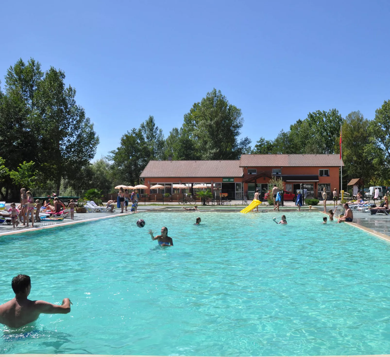 Camping Les 3 Lacs du Soleil -