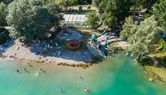 Camping KOAWA Le Lac Bleu 