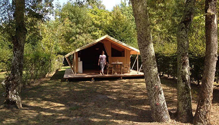 Camping La Cigaline 