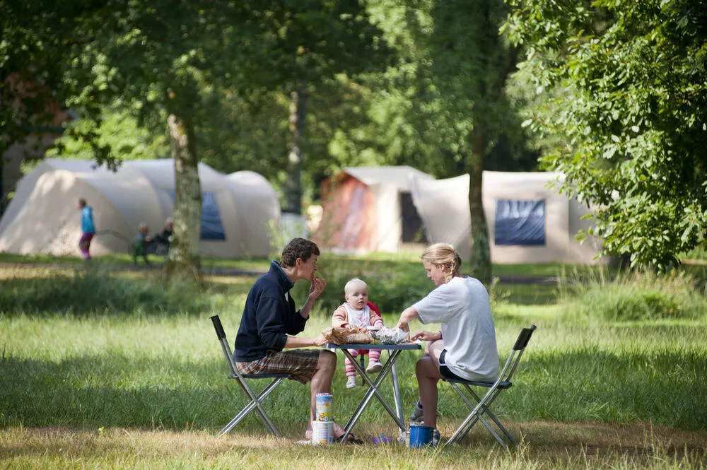 Camping Huttopia Étang de Fouché 