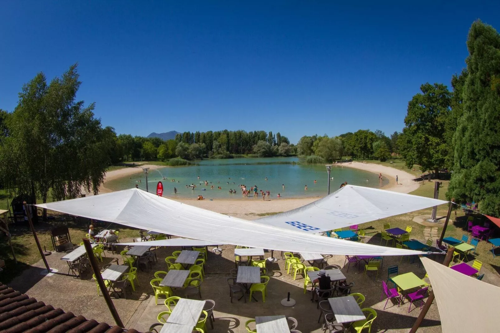 Flower Camping Le Lac du Marandan -